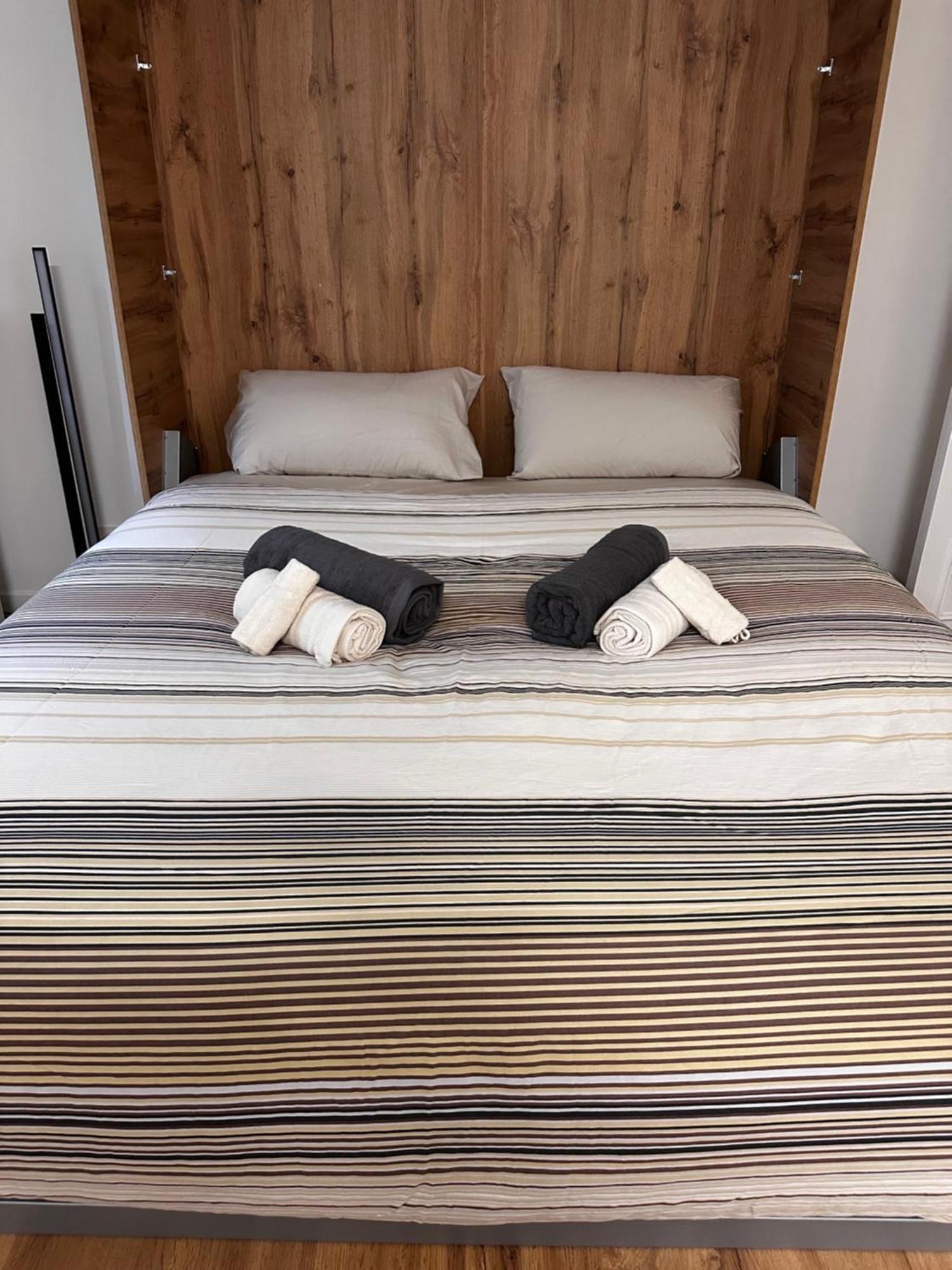 Appartement Entier Calme - Parking Free - Proche Paris Et Chateau - Wifi Hd Vincennes Kültér fotó